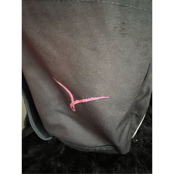 Nike Elite Quad Zip System Black Pink Breast Cancer Sport  Backpack Elite - Picture 3 of 8